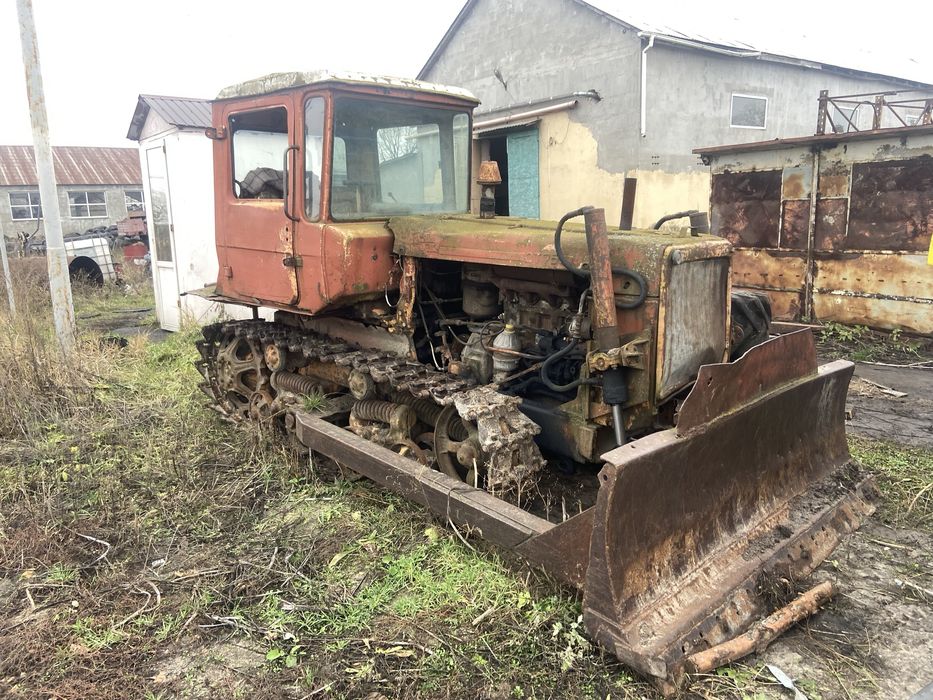 Бульдозер ДТ75.