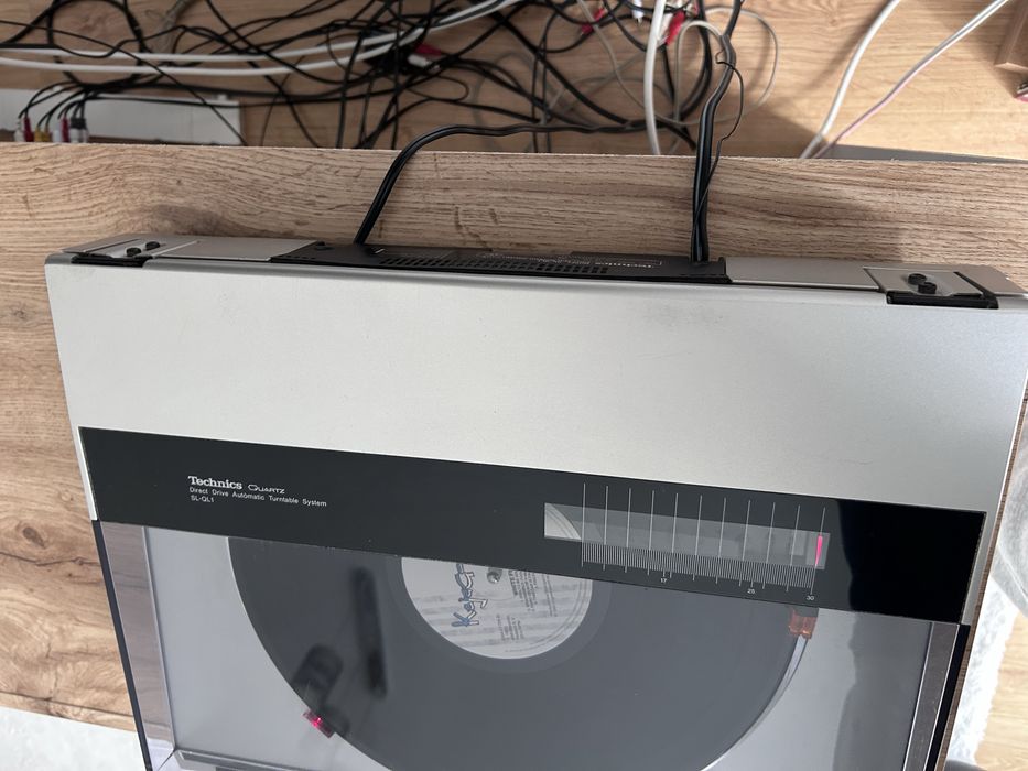 Gramofon Technics SL-QL1