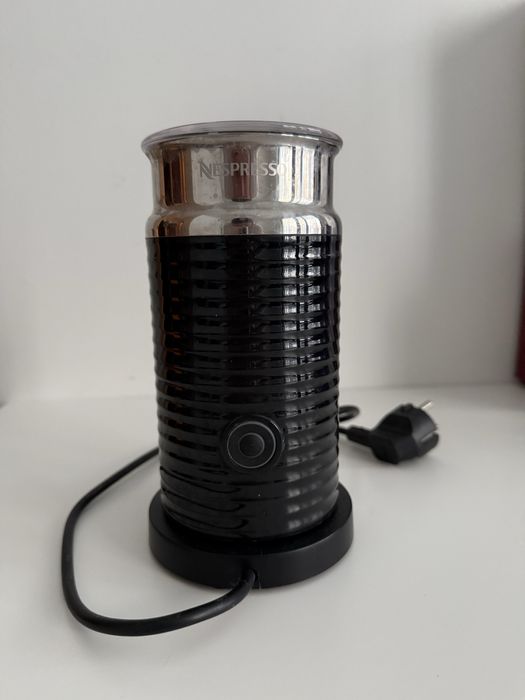 Spieniacz Nespresso Aeroccino czarny