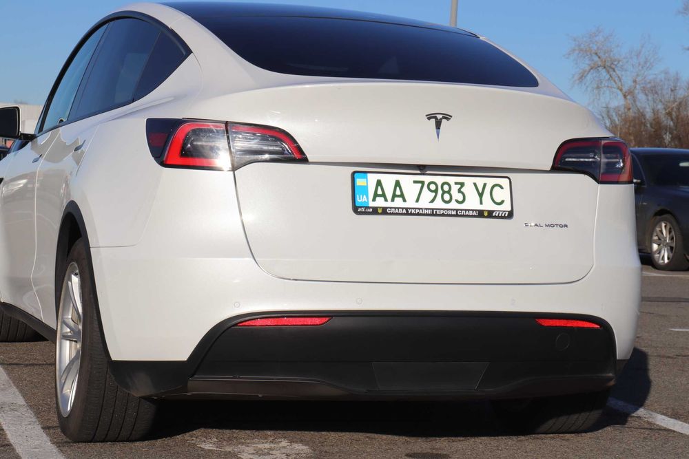 Tesla Model Y 2020 Long Range, в гарному стані!