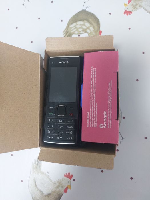 Vendo telemóvel Nokia x2_00