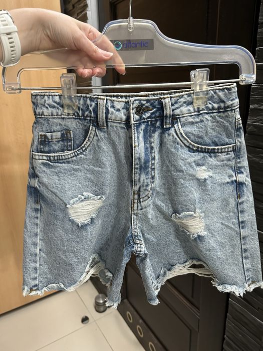 Spodenki jeansowe szorty denim z przetarciami 140 Pepco z regulacją