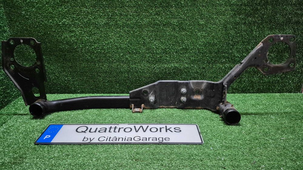 Travessa Inferior Frente Original Audi A4 B6 B7 8E 1.8T 1.9 TDI Tubo intercooler excelente estado