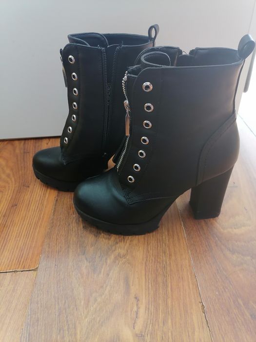 Buty czarne na kostce róż 37
