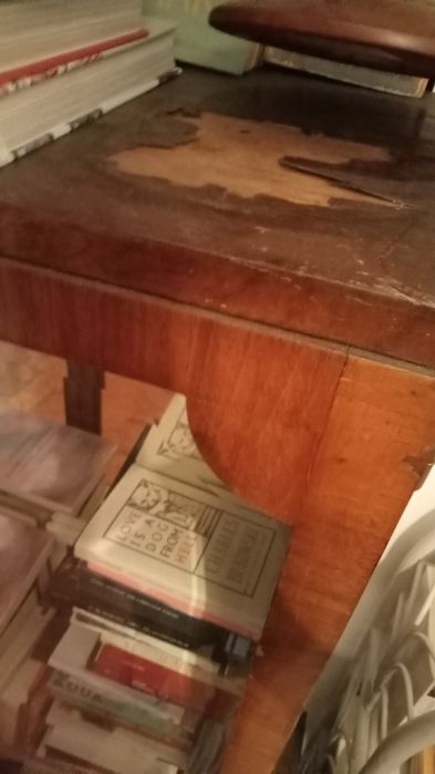 Móvel vitrine com espelho