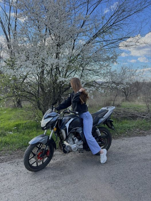 В продажу Sparta Boss 200