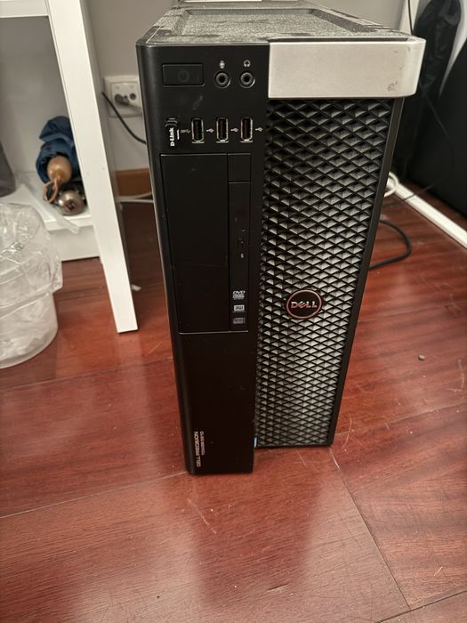 Torre Dell (Precision Tower 5810) /500GB