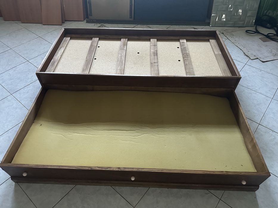 Cama indivdual com gavetao para cama ou arrumação 190x90cm