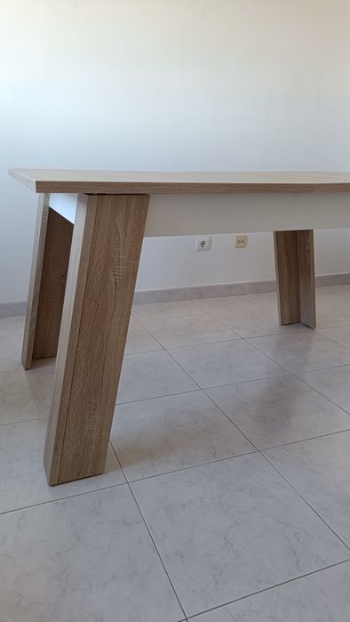 Mesa de jantar extensível