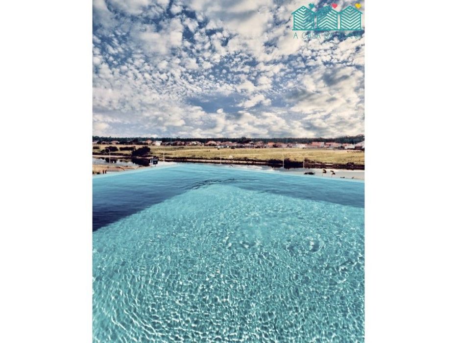Apartamento T2 com lugares de garagem na Praia da Vagueira