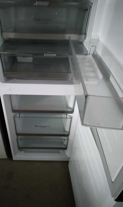 Frigorífico combinado quase novo