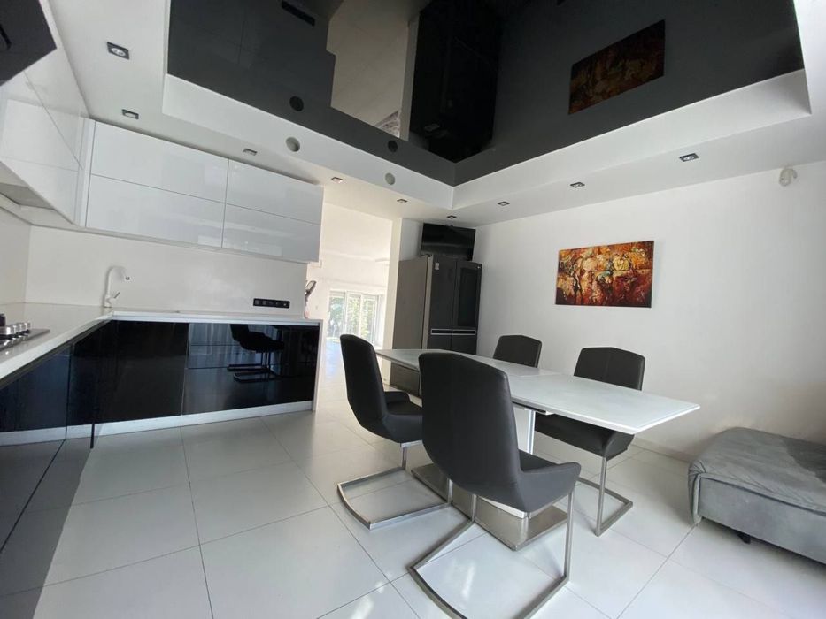 405 м2 під будь-який бізнес ШКОЛИ САДКИ КЛІНІКИ БАНКИ ЛІКАРНІ І ін