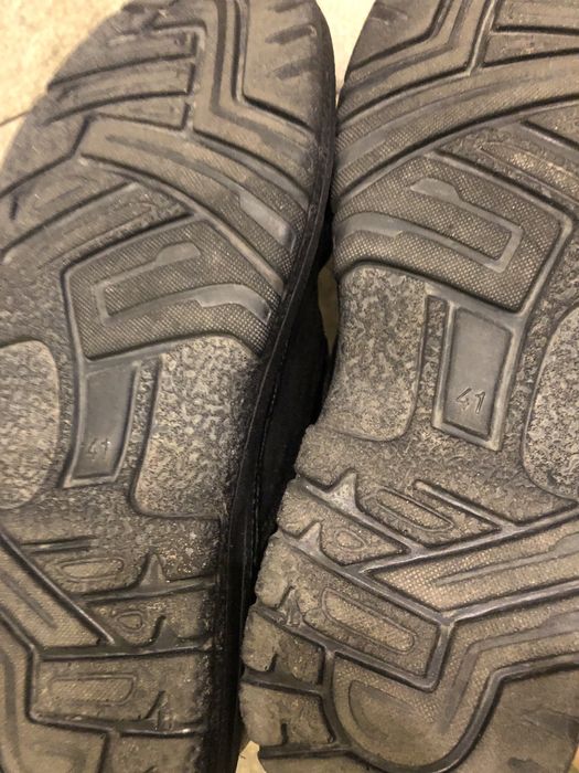 Віддам чоловіче взуття