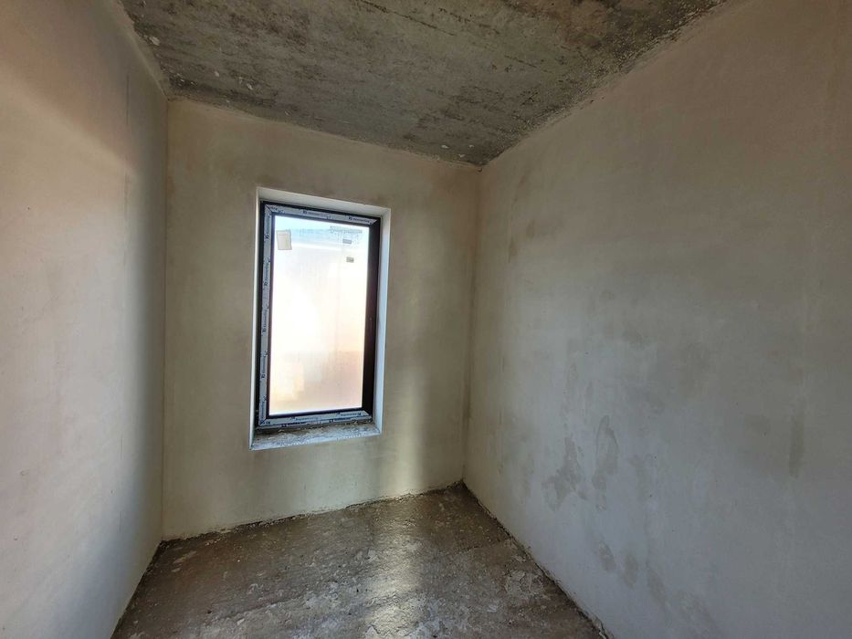 Красивий дуплекс на початку Вовчинців, 138м, готовий до ремонту, гараж