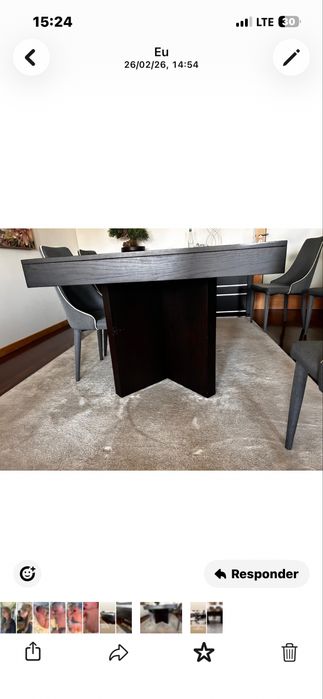 Mesa de sala mais cadeiras