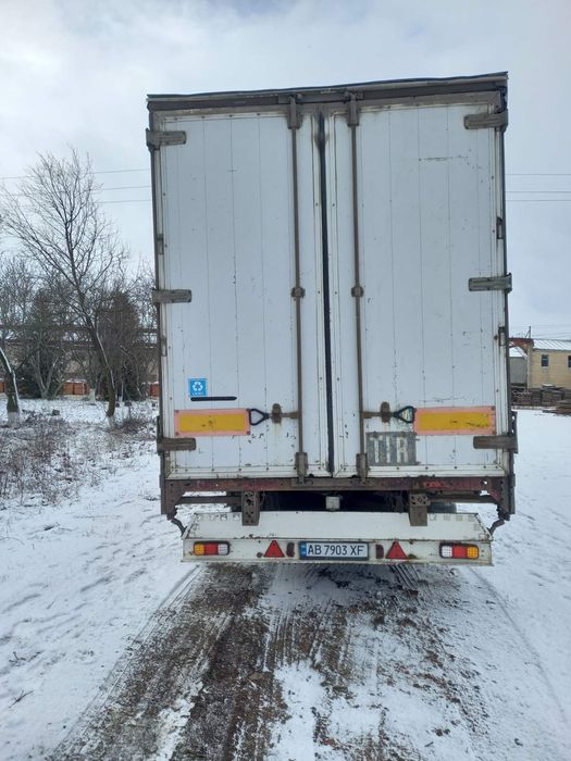 Продам напіввпричіп fruehauf