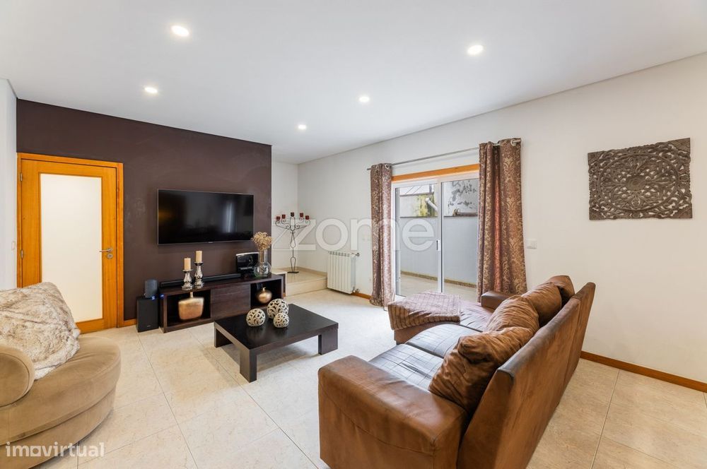 Andar Moradia T3, C/ terraço e Garagem, São Vitor, Braga