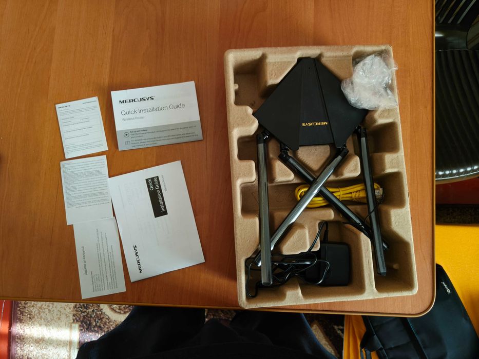 Продам Wi-Fi роутер Mercusys AC1200 (двухдиапазонный, б/у, отличное состояние)