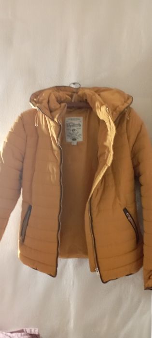 Продам пуховик..