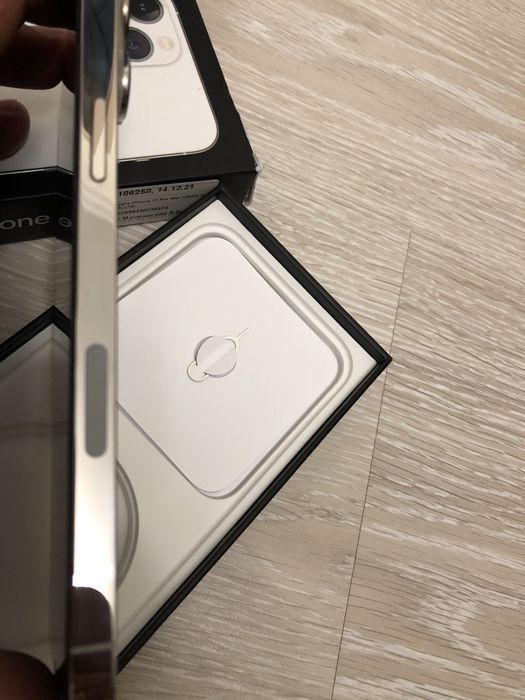 Продам iphone 13 pro max стан ідеал