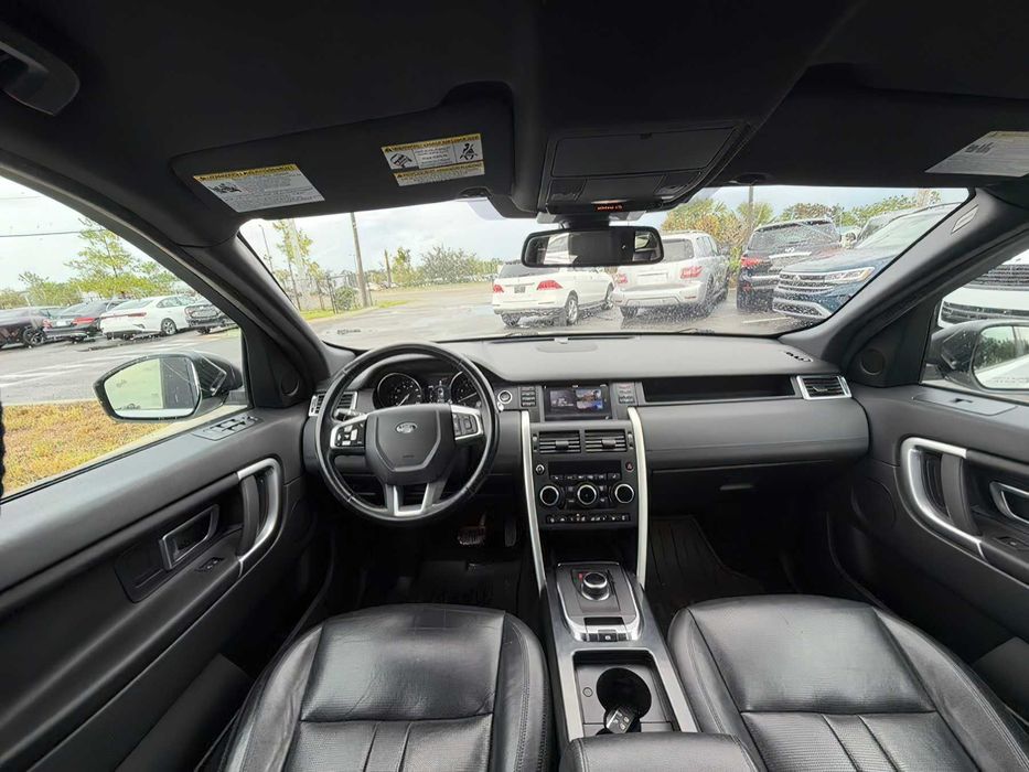 Land Rover Discovery Sport      2018