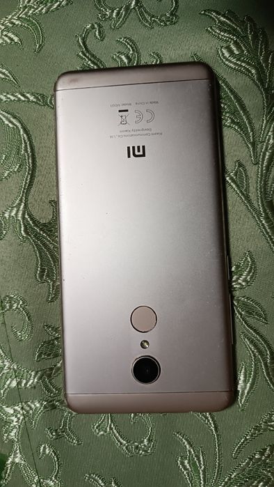 Телефон,сіомі редмі not 5