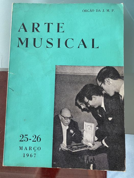 Vários números da Revista Arte Musical dos anos 60