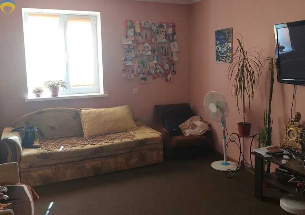 (13) Продам компактный 2 х этажный дом с ремонтом