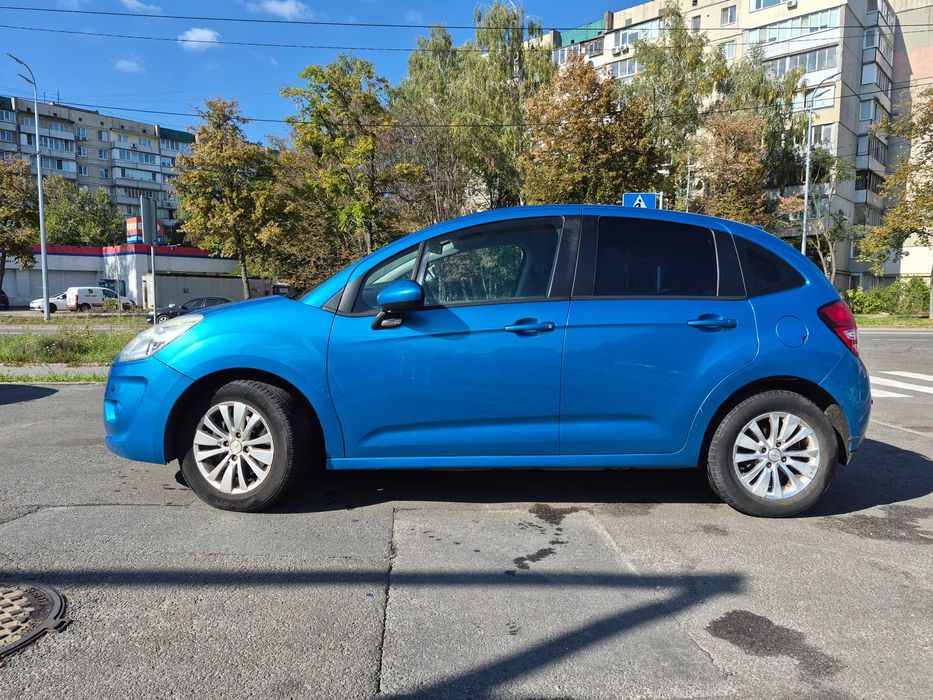 Citroen C3  2010р ( 1.6 бенз), акпп гілротрансформатор. Без ДТП, обслужена,  не фарбована, рідне все скло.