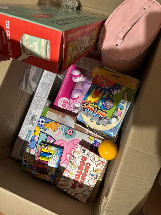 РОЗПРОДАЖ іграшок! Трюмо, ляльки, будиночок для ляльок