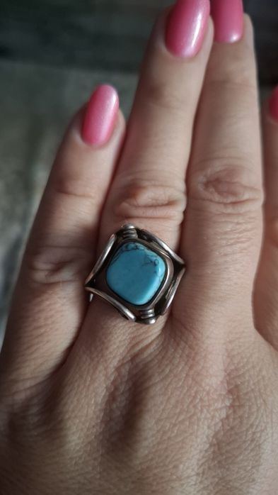 Серебряное кольцо 925 пробы и набор