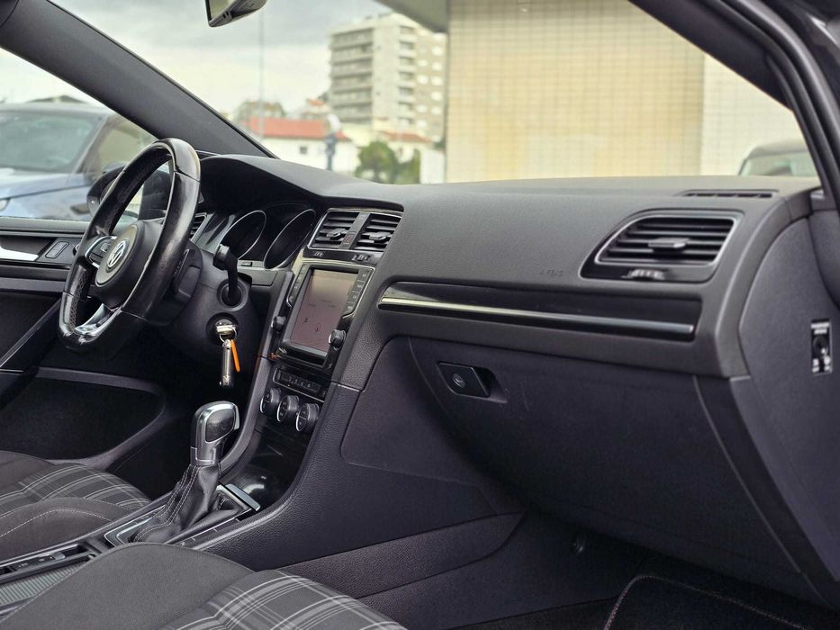 VOLKSWAGEN GOLF 7 GTD 2.0TDI 184CV "DSG" "FULL EXTRAS"