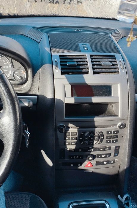 Peugeot 407 sw limousine — photo 5