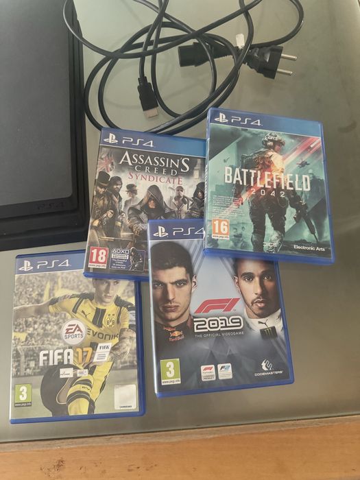 Ps4 pro 1tb/pad/4 gry