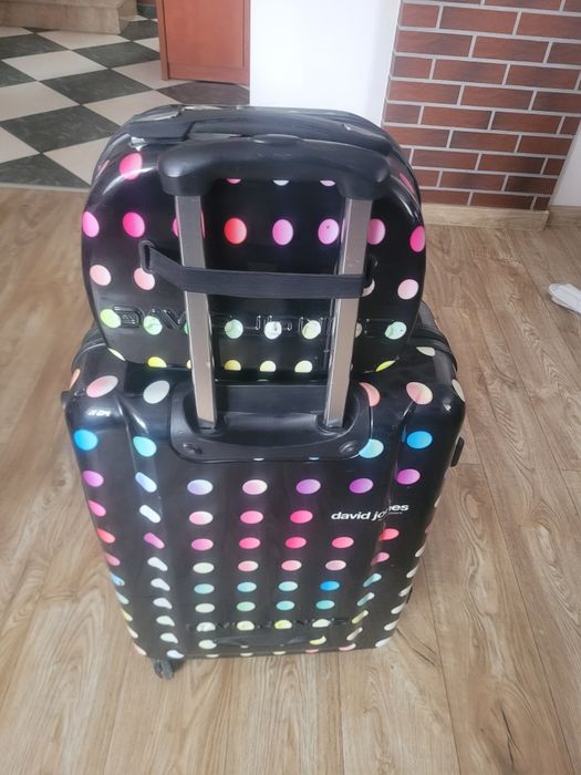 Walizka David Jones +