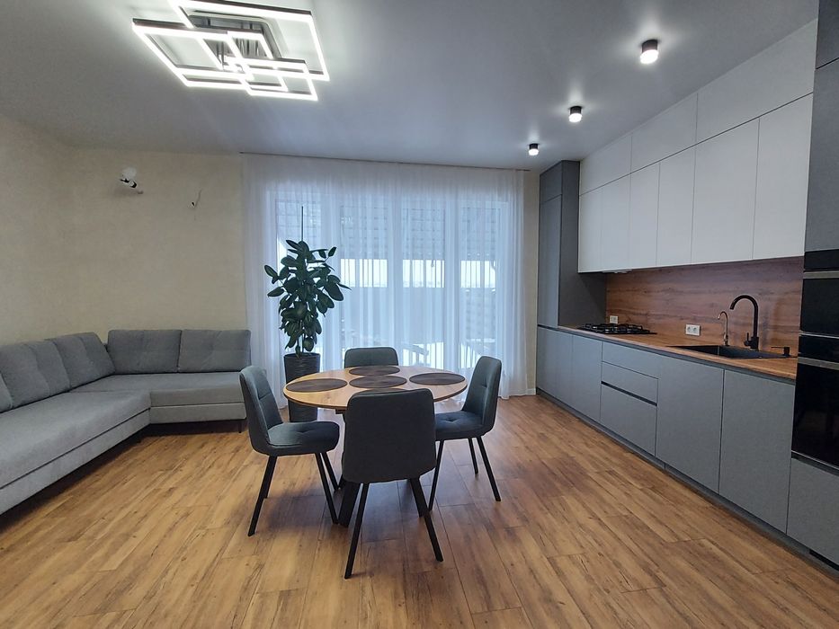 ВІД ВЛАСНИКА! Будинок з ремонтом, гаражем КМ Beverly Hills Крюківщина