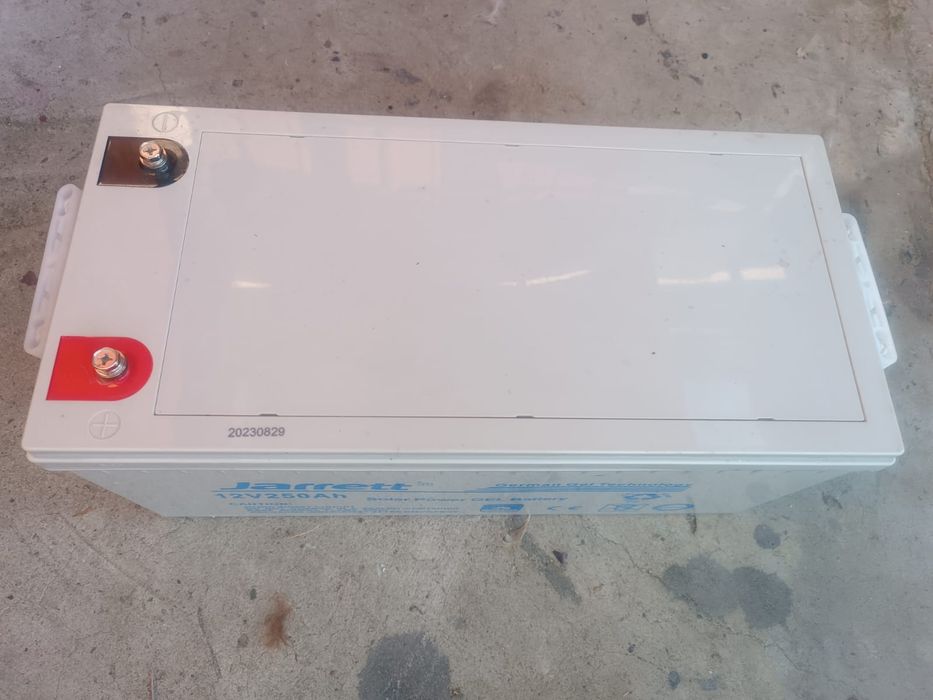 Гелевий акумулятор jarrett 12v 250ah