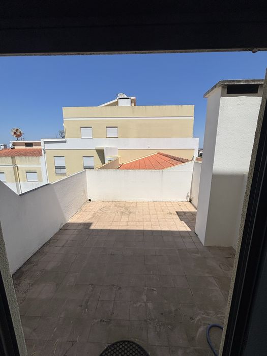 Apartamento T2 garagem terraco elevador Cotovia
