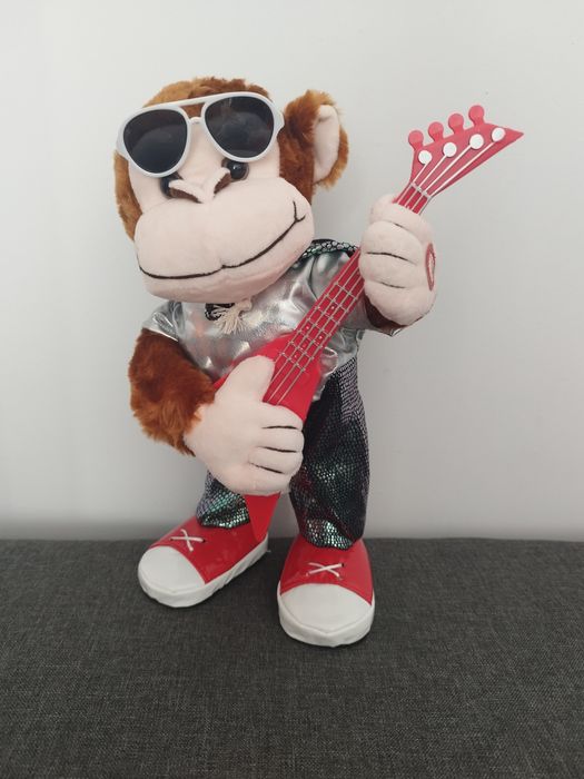 Tańcząca małpa z gitarą, pluszowa zabawka