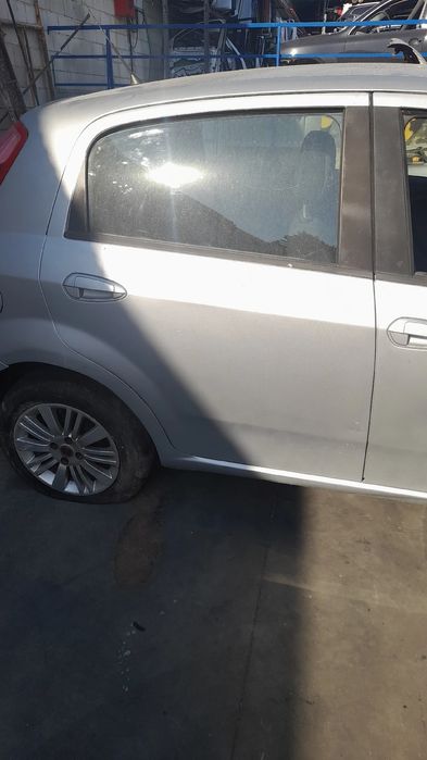Porta trás direita FIAT Grande Punto (199_)