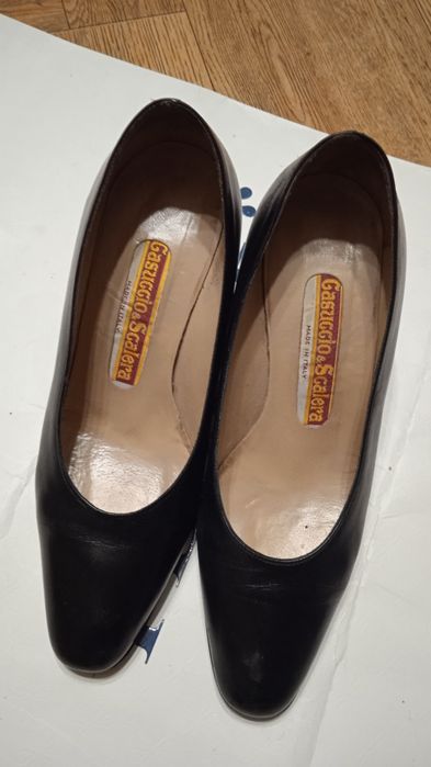 Шкіряні жіночі туфлі 37 р.