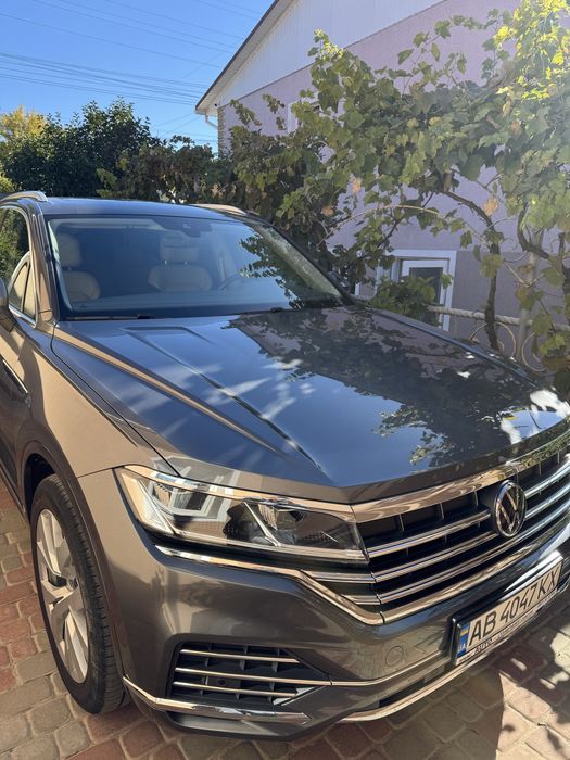 Продам Volkswagen Touareg 2021р.