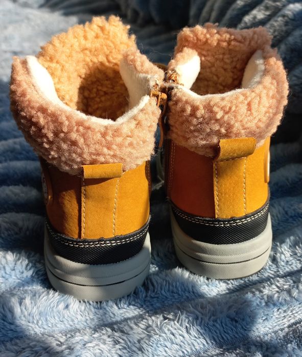 Теплі черевики clibee