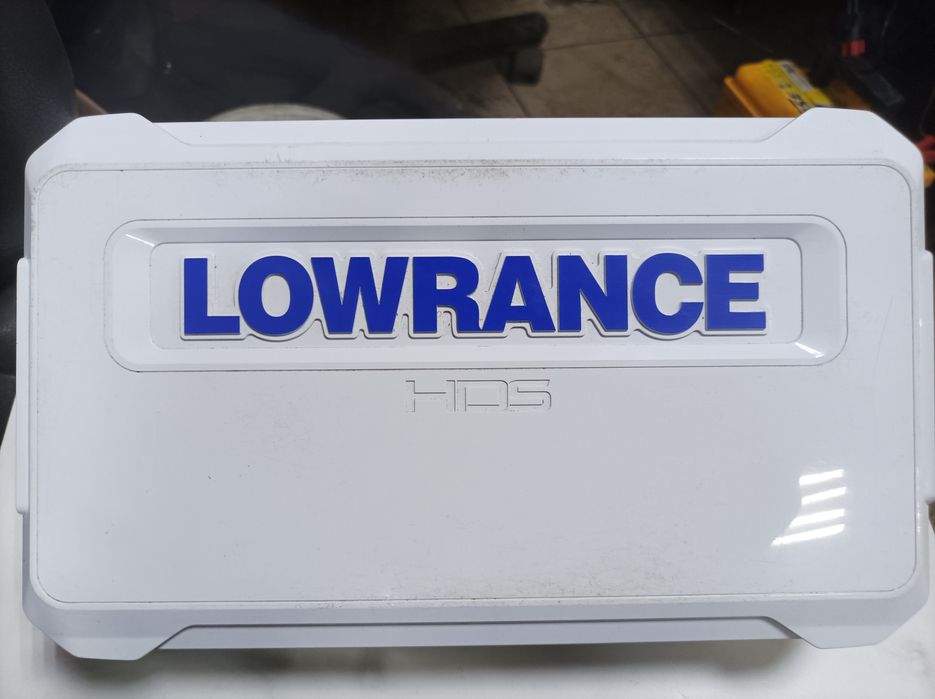 Ехолот Lowrance HDS 9 LIVE