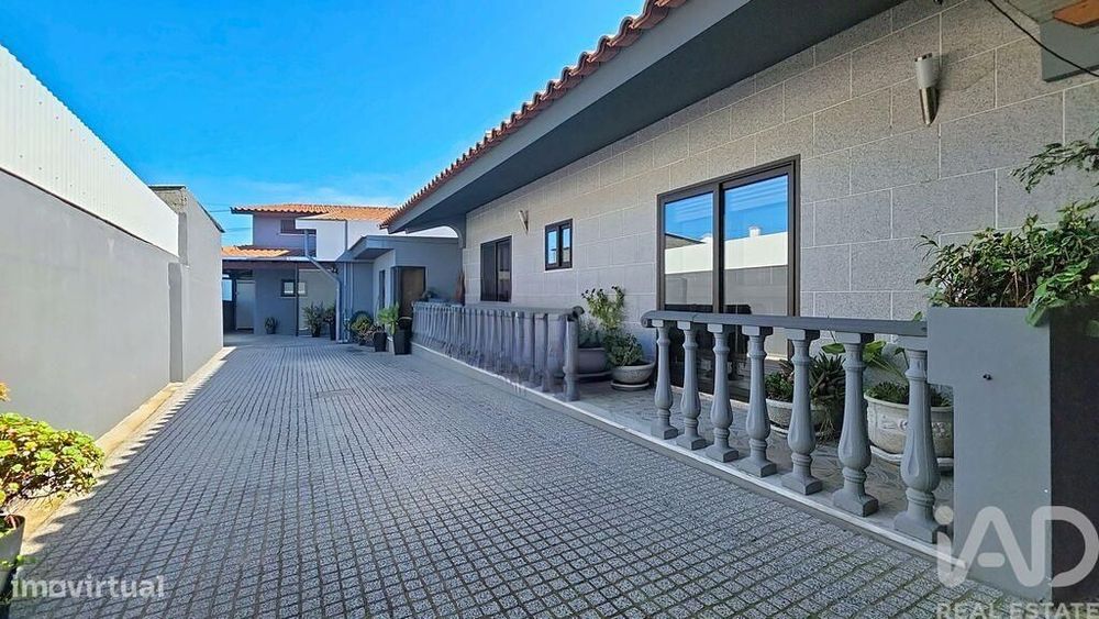 Moradia geminada T4 em Avanca de 140 m2