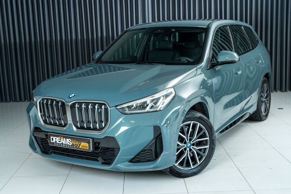 BMW iX1 xDrive30 Pack Desportivo M