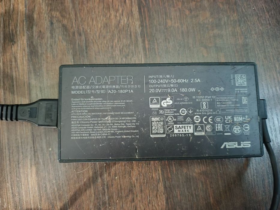 Laptop Asus TUF FX506H i5-11400H ,rtx3050Ti, 16gb