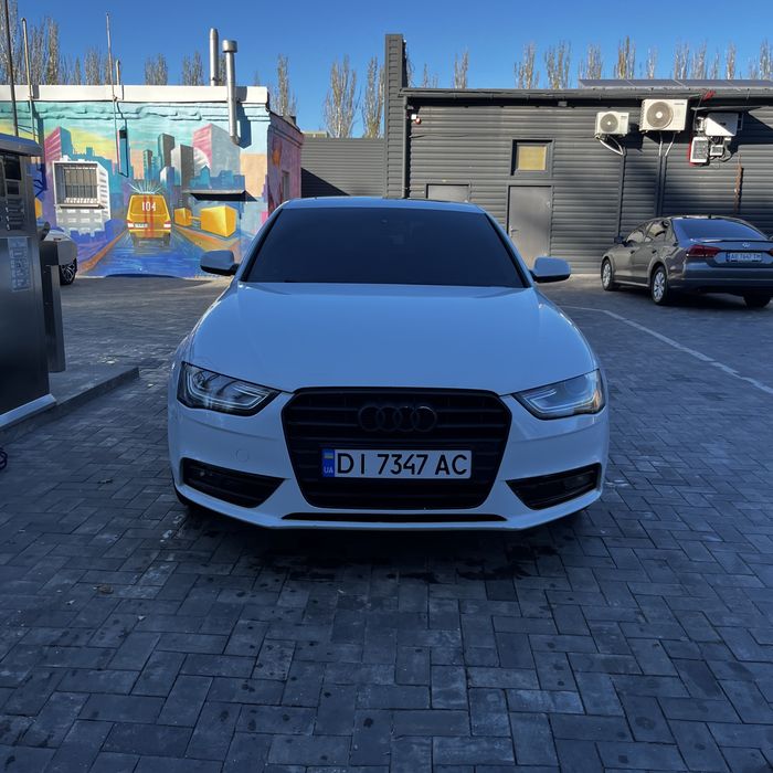 Продам Audi a4 b8