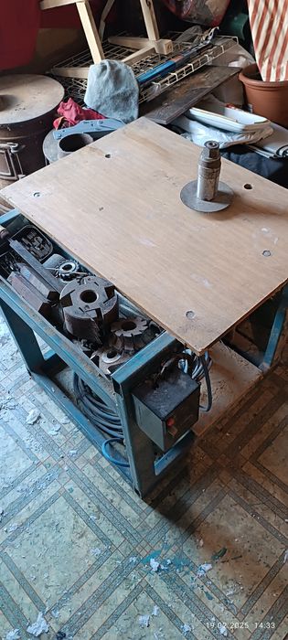 Станок  деревообрабатывающий, фрезерный