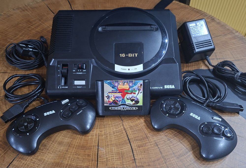 Sega Mega Drive + 3 gry